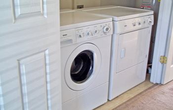 Dominium-Three Rivers Landing-Laundry